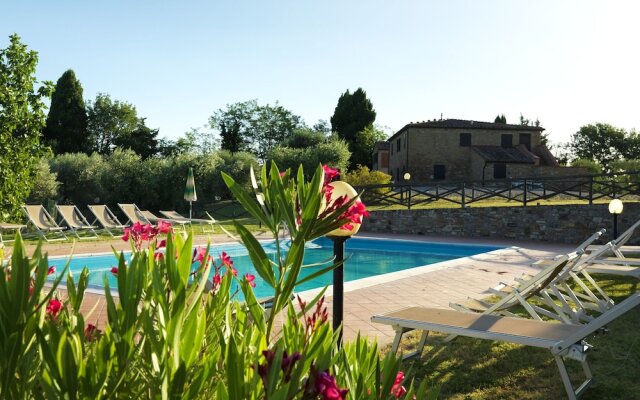 Elegant Apartment in Castelfiorentino With Swimming Pool