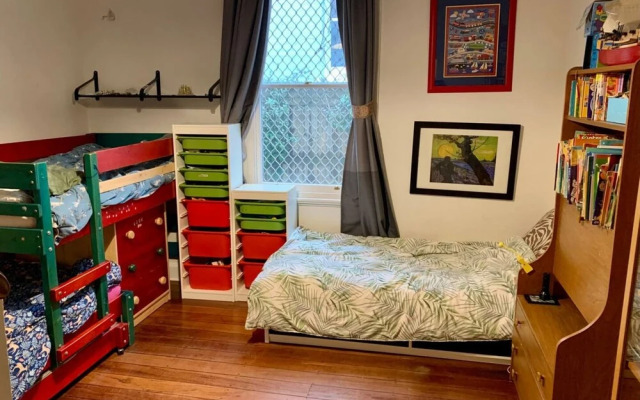 Relaxing 3 Bedroom Apartment in Perth