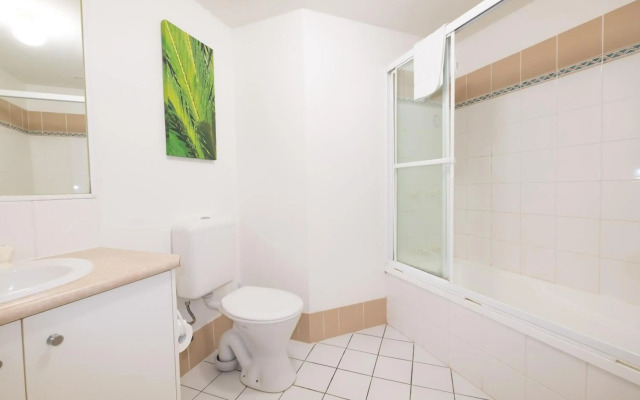 Sanctuary Lake Apartments