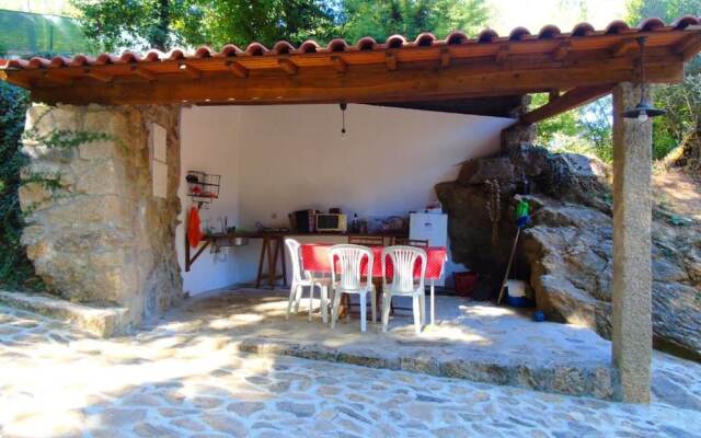 House with 3 Bedrooms in Fermil, Santa Tecla de Basto, with Pool Access, Enclosed Garden And Wifi