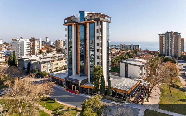 Optimum Luxury Hotel & Spa