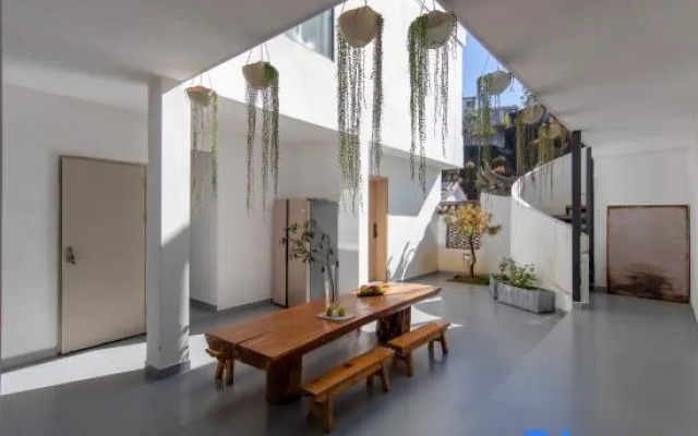 Yinian Huakai Xinian Homestay