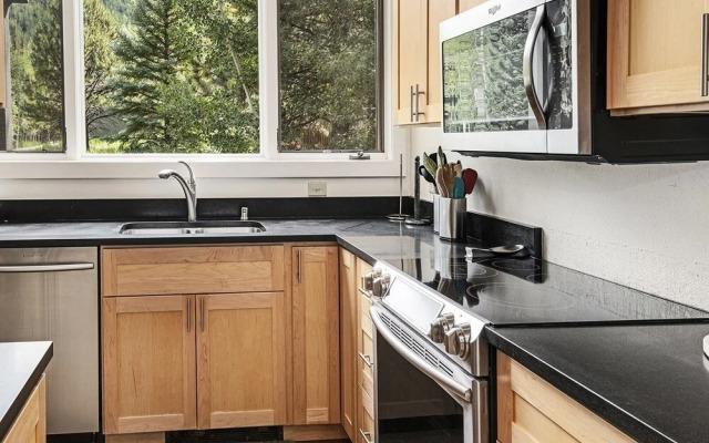 Coldstream Townhome 7