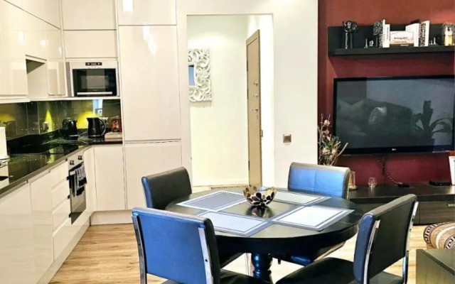 Modern 2 bedroom apartment in the city centre