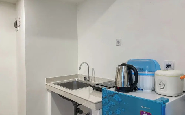 Relaxing And Cozy Living 2Br Meikarta Apartment