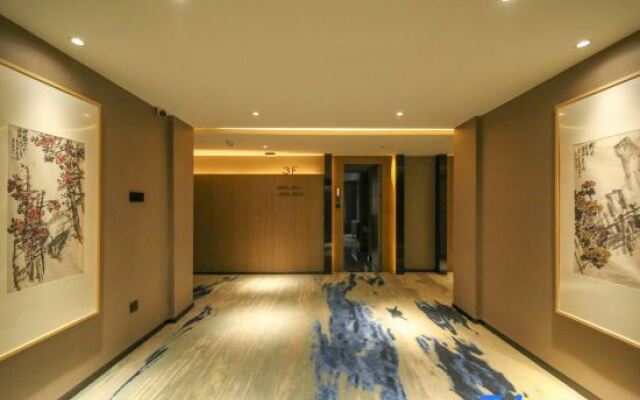 Changshuo Impression Hotel (Anji Wanxiang World Shopping Plaza)