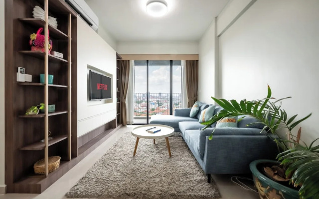 Royal Platinum Condo by Soben Homes