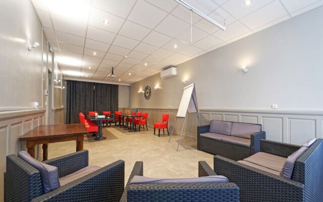 Appartements Pied à Terre, haut standing avec cuisine équipée et terrasse / Groupe HRM