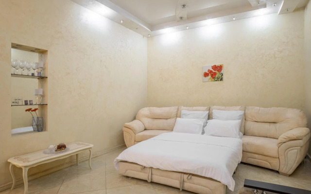 Апартаменты Счастье жить в центре Севастополя на ул. Большая Морская, д.32