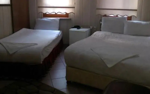 Mevlana Otel