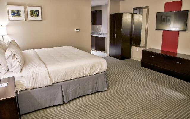 Holiday Inn Express & Suites Tulsa NE - Claremore, an IHG Hotel