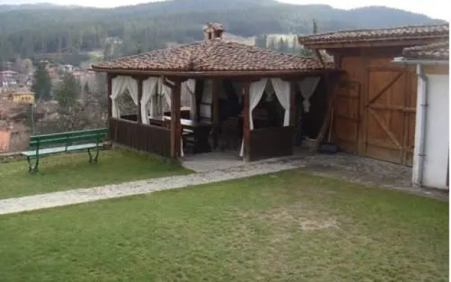 Kozlekova Guest House