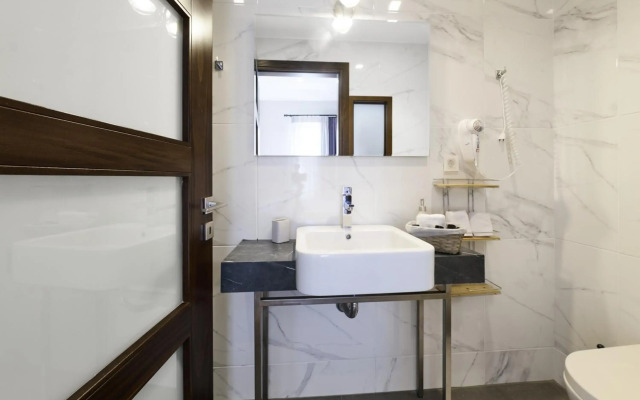 Nival Luxury Suites