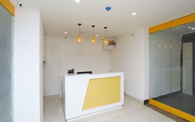 OYO 16340 Yellow Hotels
