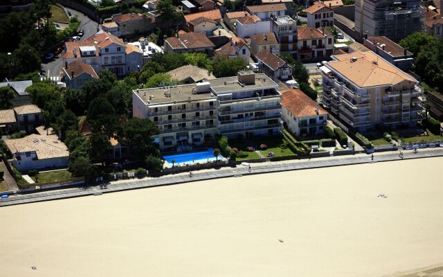 Arc Hôtel sur Mer
