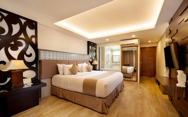 Villa Kayu Raja