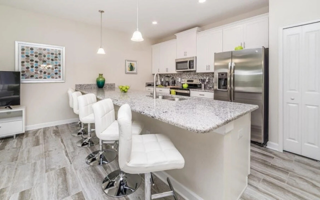 1593 Moon Valley Drive