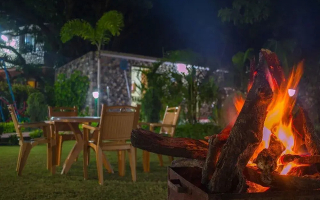 The Dukes Den Resort
