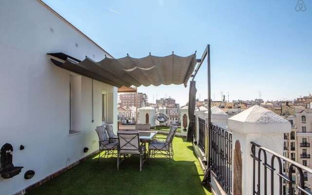 Beautiful 1bed Sleeps 6 W/terrace Heart of Madrid