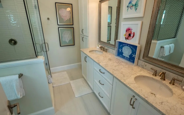 Beach Paradise Apartment 4