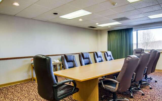 Quality Hotel and Conference Center Bluefield