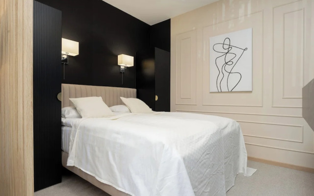 Elegant Studio for 2 by Renters