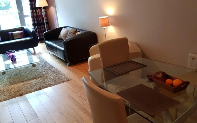 The Courtyard Apartments !!!!