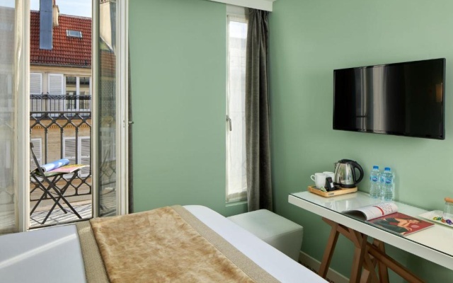 Superior Double room (full double bed)