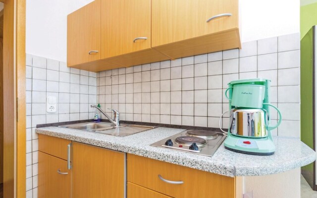 Nice Home in Crikvenica With Wifi and 1 Bedrooms