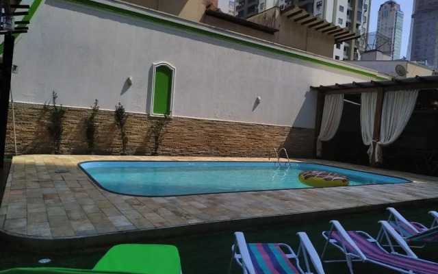 Your Hostel e Bolaria