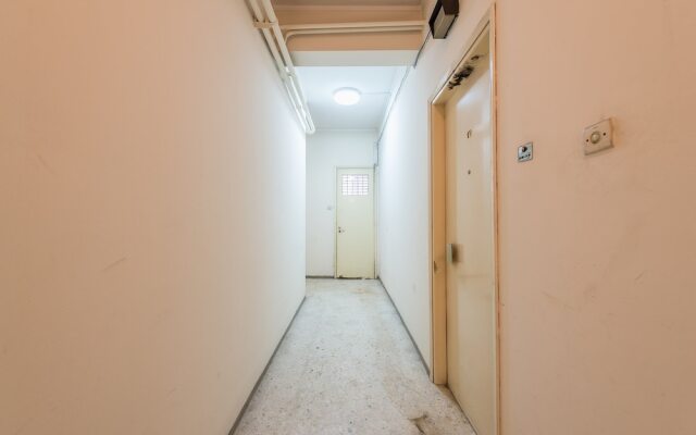 Apartment at Megaro Mousikis metro station 1bed 2 pers