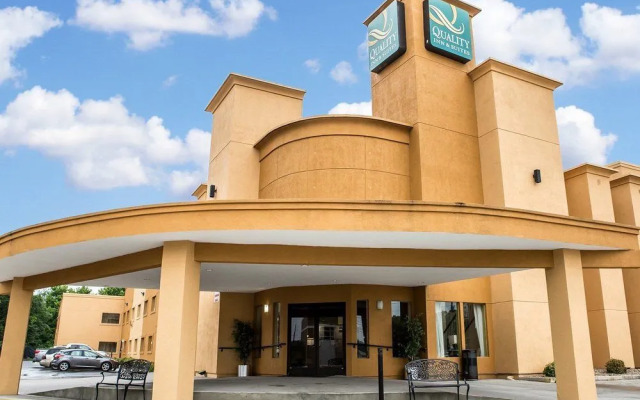 Quality Inn & Suites