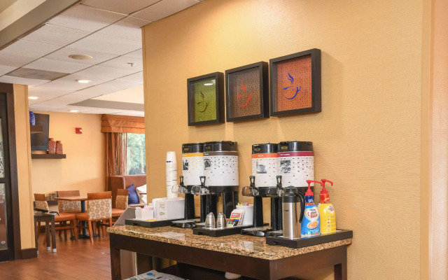Hampton Inn Dry Ridge