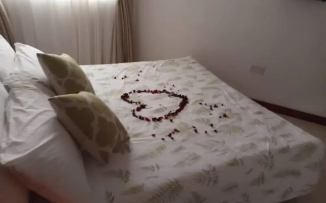 Kaazi LakeFront Villas