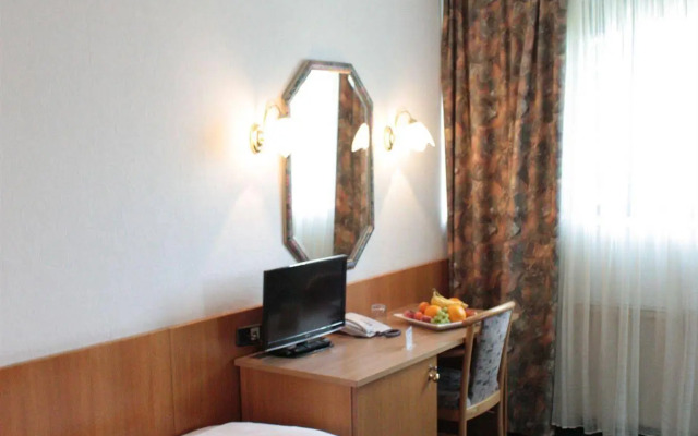 Mainbogen Hotel
