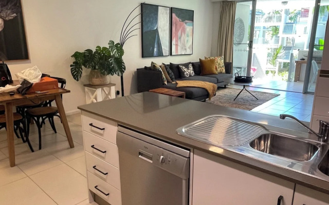 Tropical Luxe Apartment