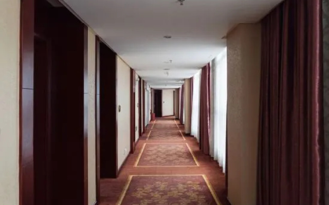 Golden Lusheng International Hotel