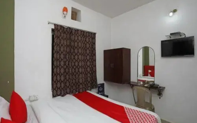 Oyo 27982 Hotel Sairegent