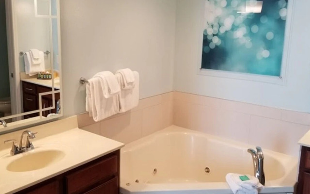 Ocean Boulevard 1BD DLX