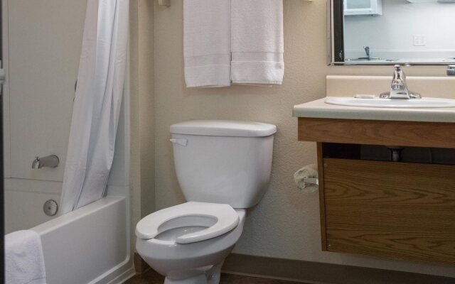 WoodSpring Suites Kansas City Lenexa