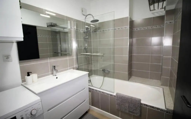 Appartement tout confort, meublé et équipé.