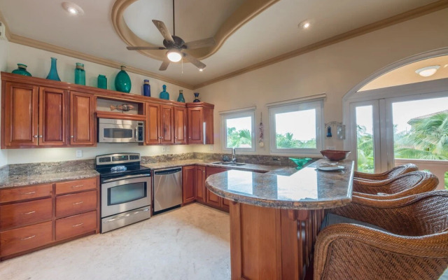 Belizean Cove Estates