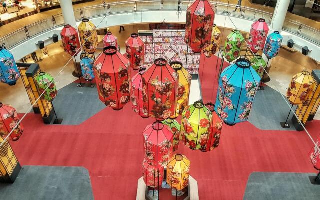 Connected train 1 Bedroom ABOVE KLGATEWAY MALL 9