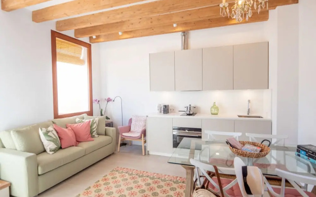 Es Palauet 2 Suites Apartment