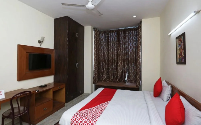 OYO Rooms Cyber Park II