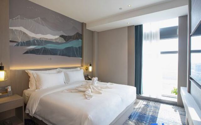 Zhonglian Lizhi Hotel (Wenzhou Longwan JinhaiLake Branch)
