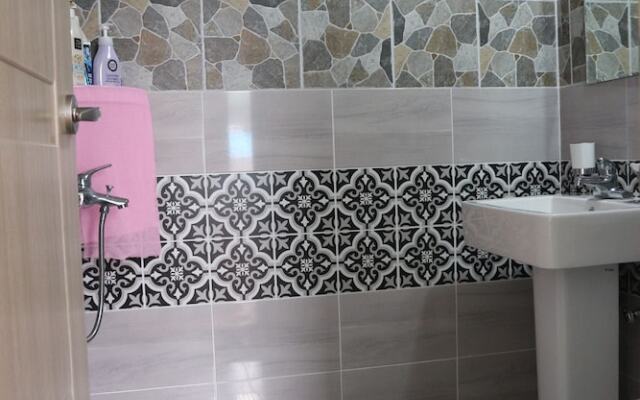 Blue Island Guesthouse - Hostel