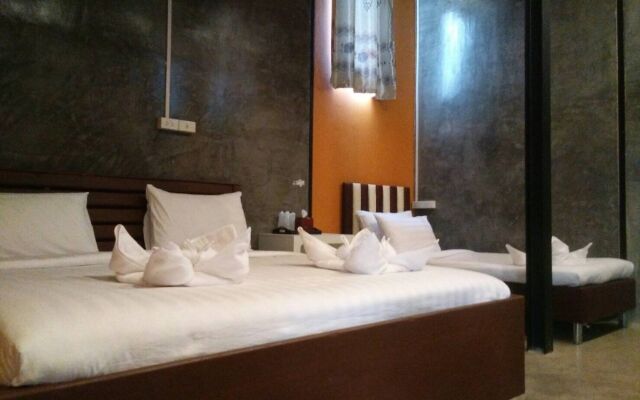 Riverpool Resort