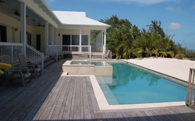 Turtle Nest Estate in Islamorada