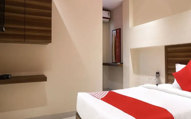 OYO 16428 Hotel Comfort Inn